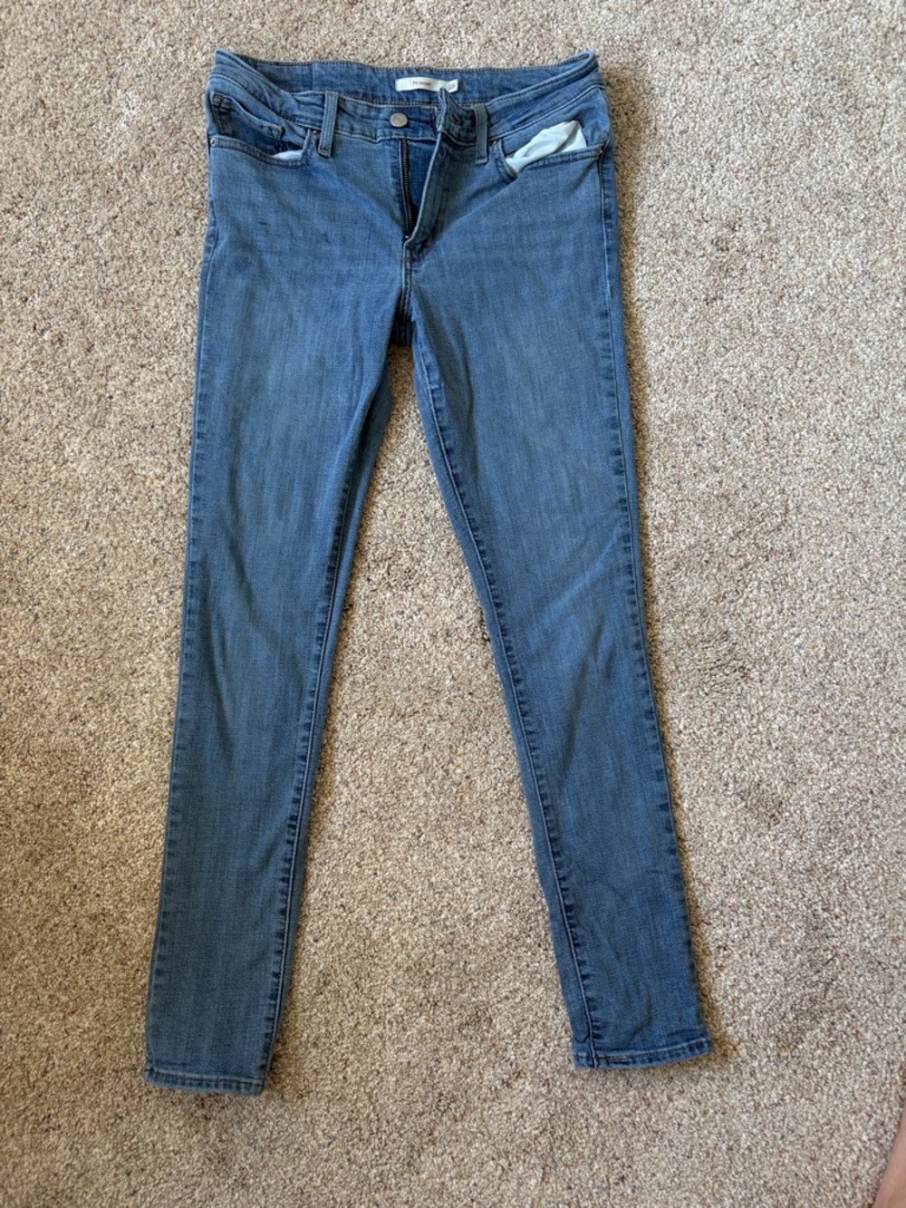 Levi's Women's Skinny Jeans - Medium Blue Wash